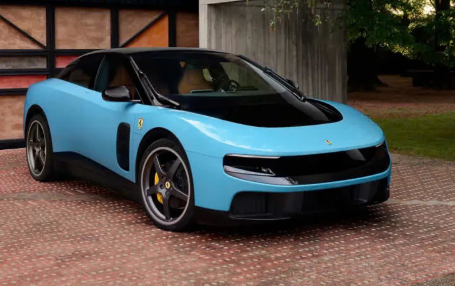 Джефф Безос подтолкнул Ferrari к созданию первого электромобиля одним разговором