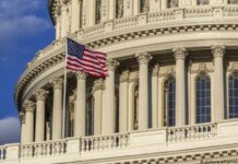 Дефицит бюджета США приблизился к $2 трлн из-за стремительного роста государственных расходов