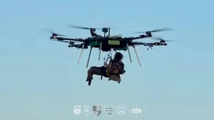Впервые в мире — украинские военные эвакуировали раненого с фронта с помощью воздушного дрона