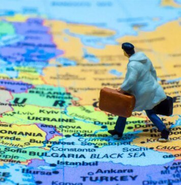 Украину может накрыть вторая волна миграции после войны: демограф объяснила, кто будет уезжать и почему