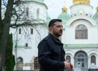 Украина не согласится на ограничение армии, а в 2027 году будет нуждаться в 115 млрд евро — Зеленский
