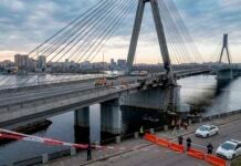 В Киеве частично возобновляют движение по Южному мосту: какое направление пока закрыто, — КГГА