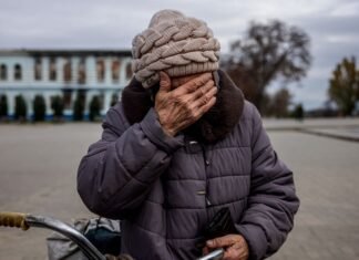 Заминированные пути и «живой щит»: что на самом деле происходит в оккупированных Олешках