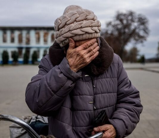 Заминированные пути и «живой щит»: что на самом деле происходит в оккупированных Олешках