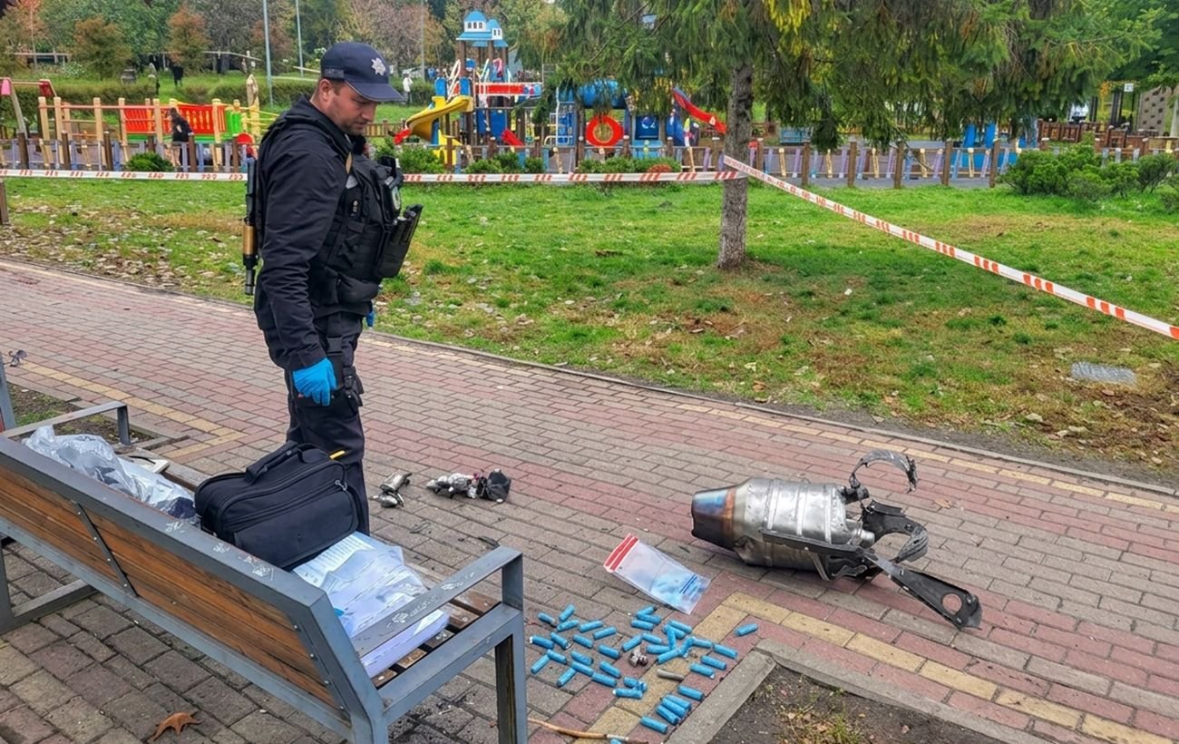 Обломки дрона упали в парке «Орленок» в Киеве, есть раненые