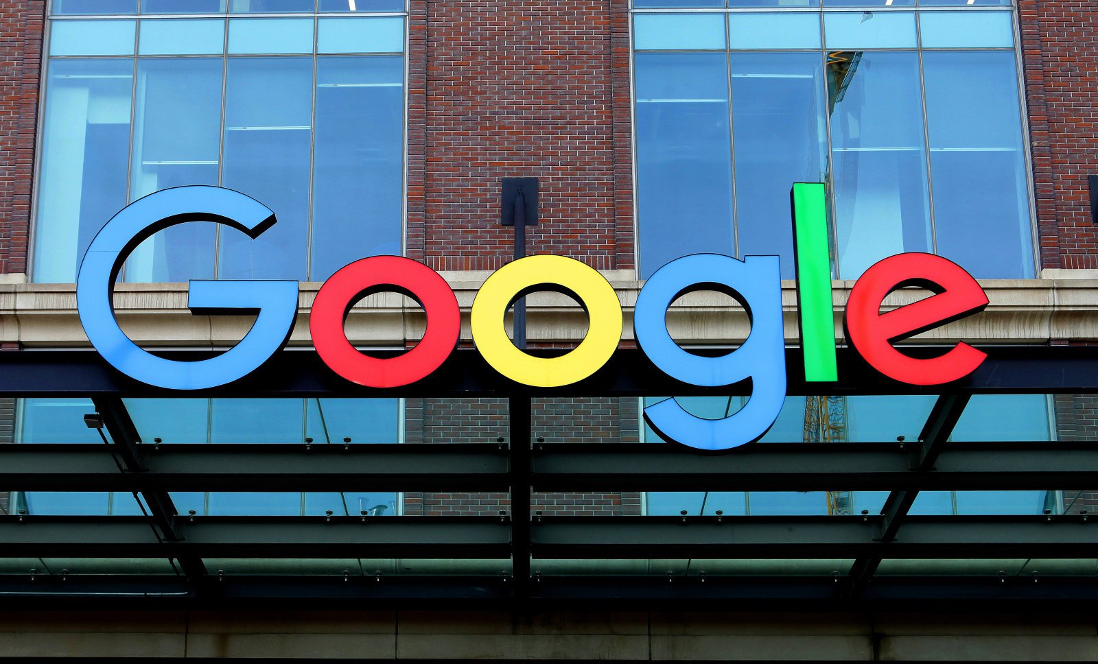 Google выдает результаты на русском языке по запросам на украинском: ВСУ обратились с жалобой