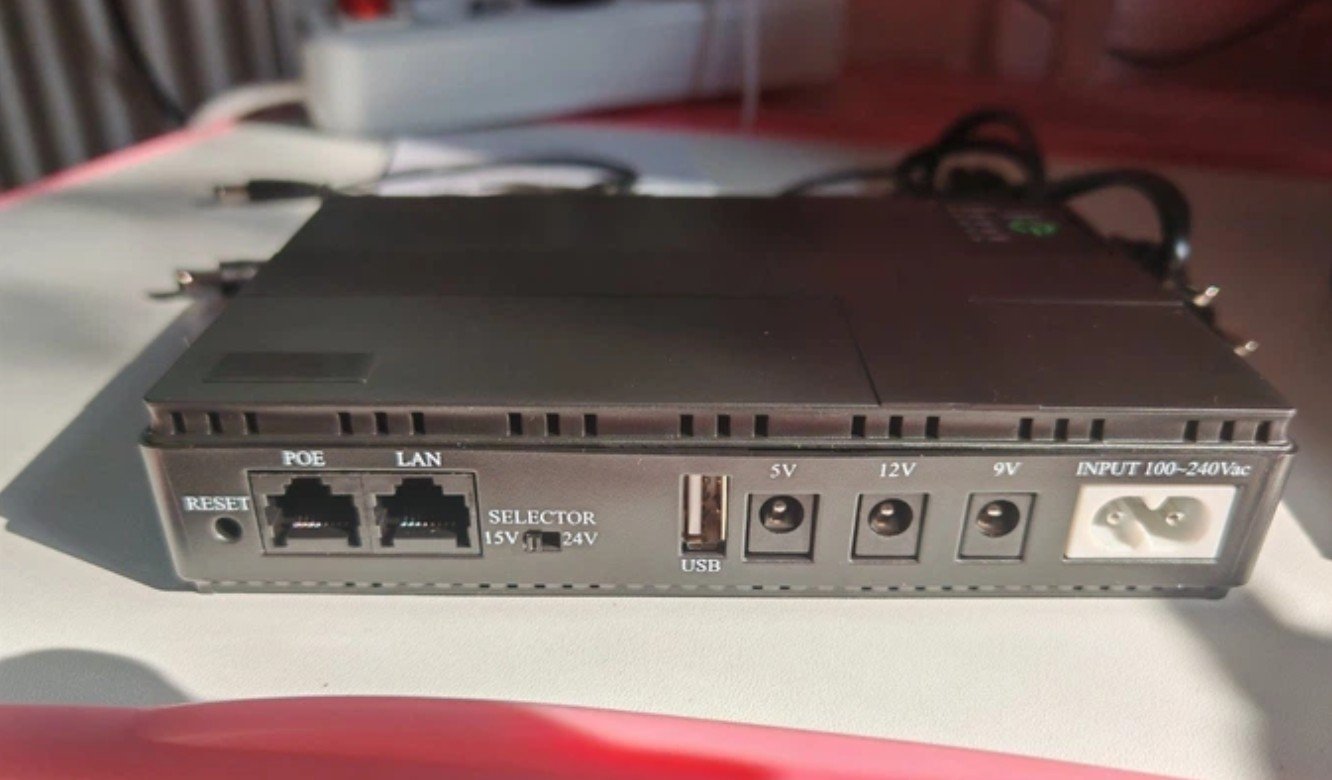 Топ-3 Mini UPS для роутера на зиму: лучшие бесперебойники по версии пользователей