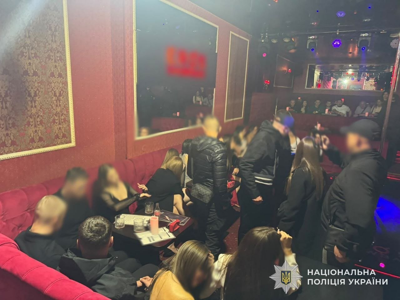 Более трех миллионов гривен: Нацполиция расследует серию краж и мошенничеств в ночных клубах Львова