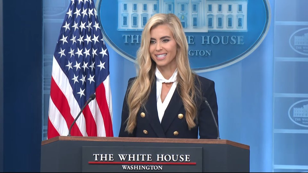 Не прошло и недели: от Трампа ушла очередная пресс-секретарь «из-за издевательств»