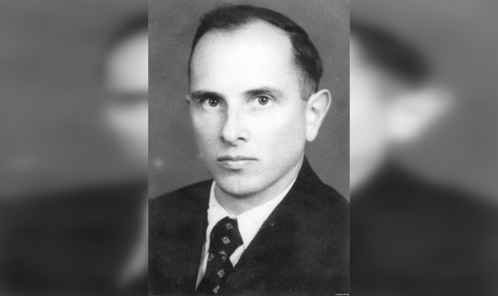 Степана Бандеру похоронили в Мюнхене 66 лет назад: что известно о его убийстве и похоронах (видео)