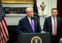 «Нужно сделать немедленно»: Трамп заговорил о 200% пошлинах против Украины и РФ для урегулирования войны (видео)