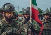Боевые школьные автобусы: как российские войска используют гражданскую технику в своих целях