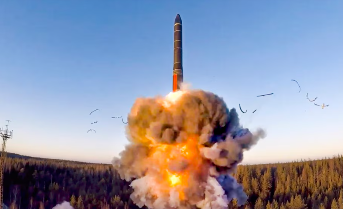Не первый раз на «ручнике»: советник ОП подтвердил задержку разведданных США о баллистике РФ