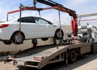 В центре Одессы ищут владельцев заброшенных авто: адреса