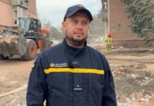 Мама закрыла ее телом, а он вытащил из-под обломков: в Прилуках 5-летняя Зоряна обняла своего спасителя (видео)
