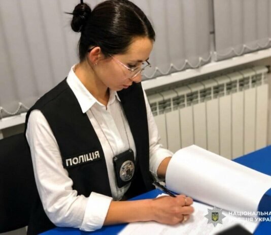 Младенец умер от голода: в Одесской области начальницу Службы по делам детей подозревают в халатности