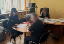 Избиение ученика на уроке информатики: в Одесской области полиция проверяет действия преподавателя