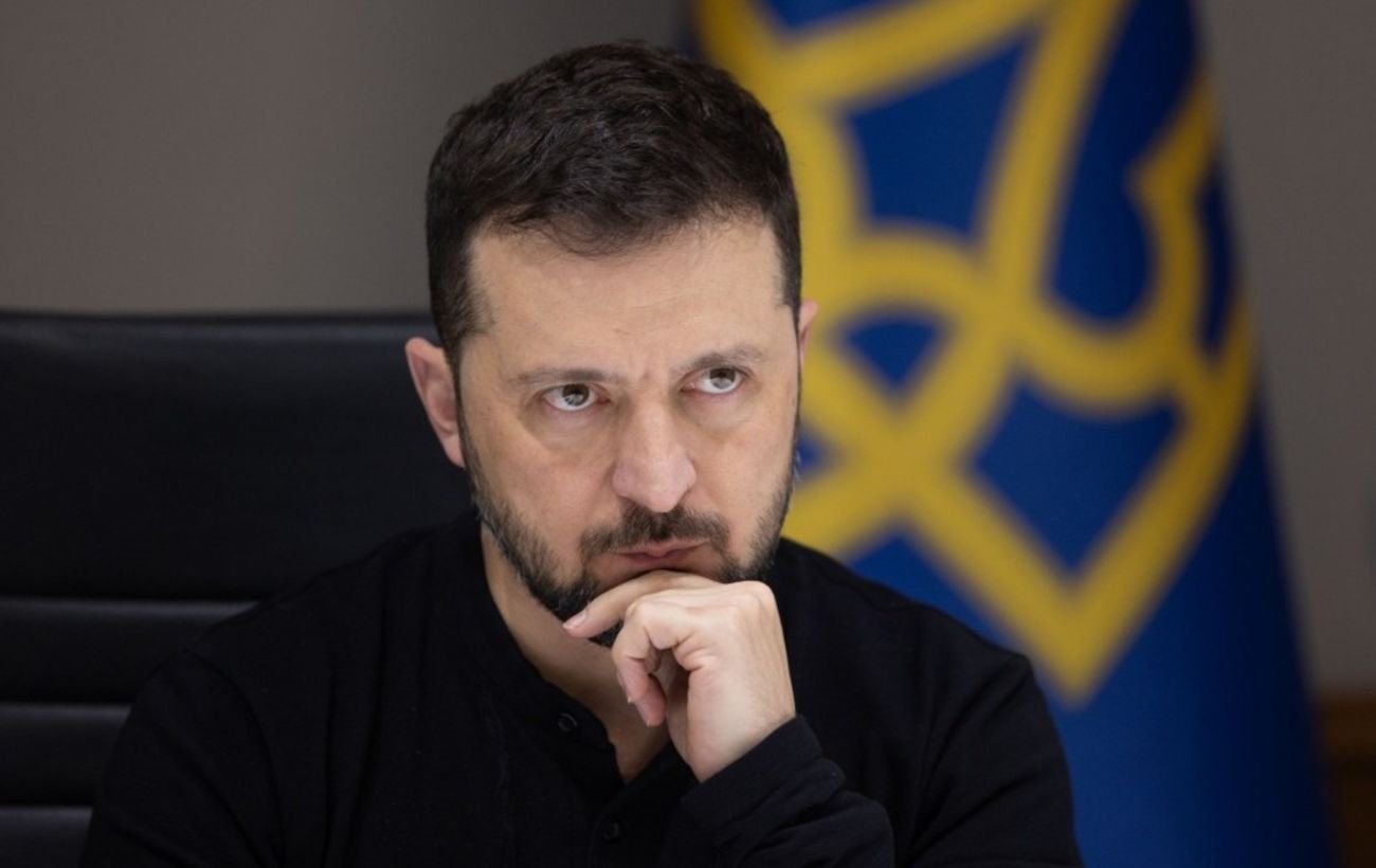 Зеленский подписал законы о налогах на посылки и отчетность онлайн-платформ