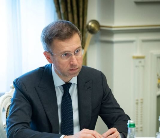 Новый дедлайн и менее жесткие правила: Кабмин обновил требования к бизнесу по укрытиям