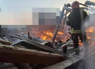 Взрывы в Одессе 10 октября: россияне ударили по административному зданию, повреждены автомобили — ОБНОВЛЯЕТСЯ