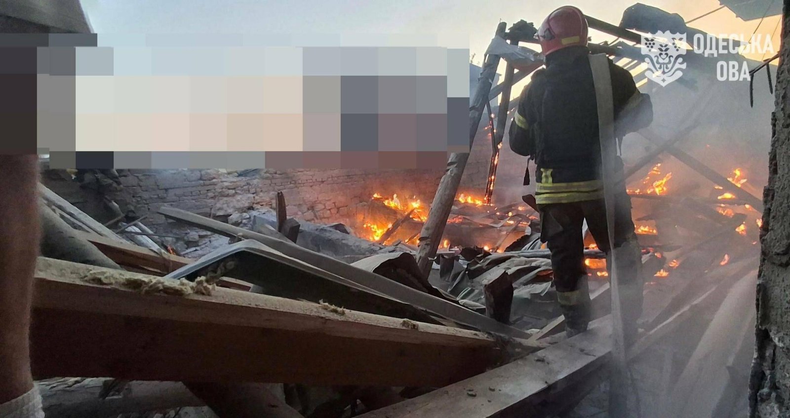 Взрывы в Одессе 10 октября: россияне ударили по административному зданию, повреждены автомобили — ОБНОВЛЯЕТСЯ