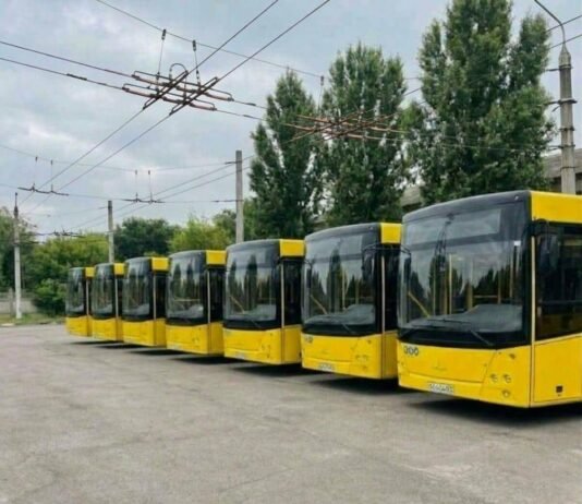Одесса получила семь автобусов из Днепра: на каких маршрутах они будут работать