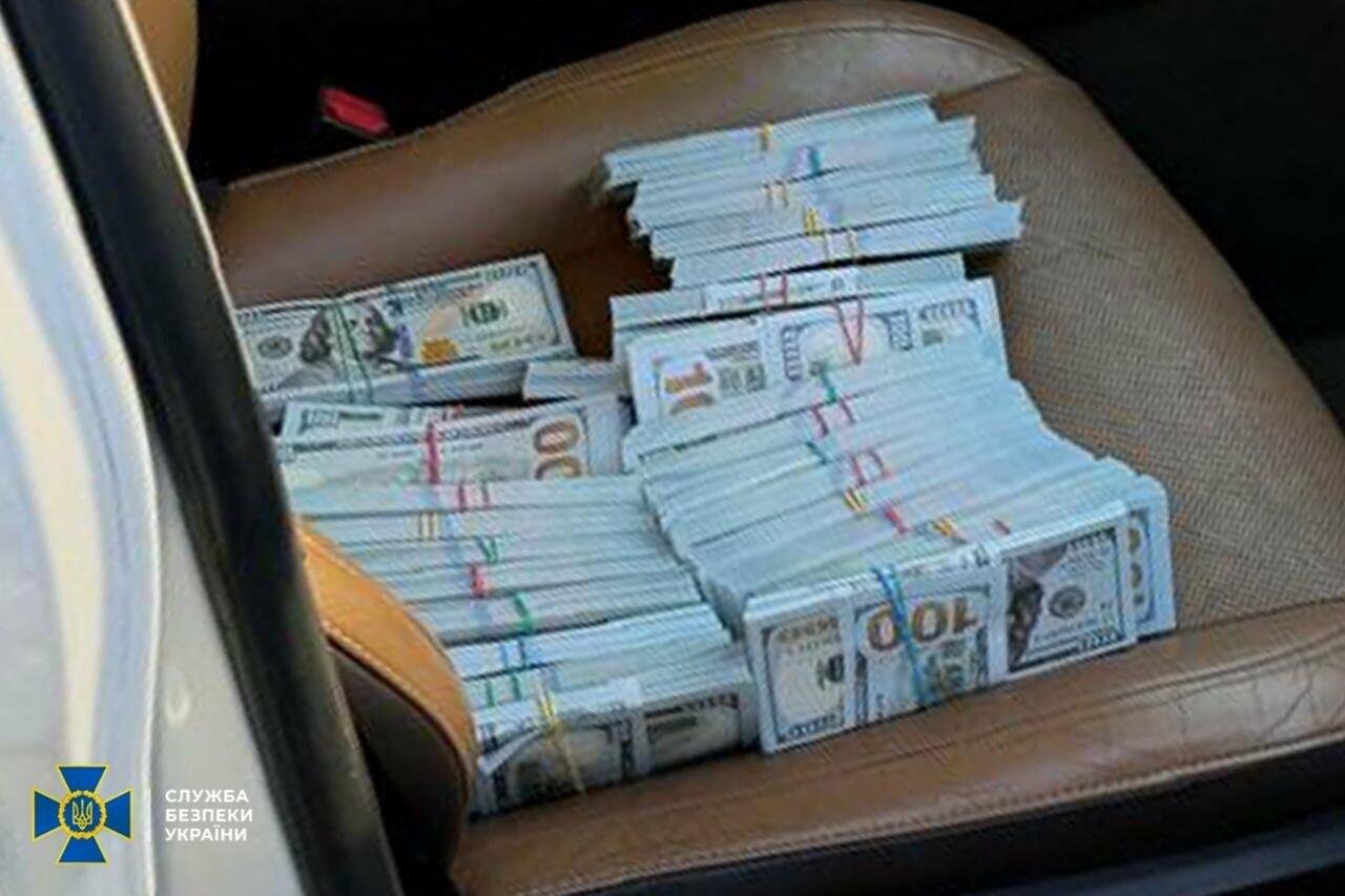 В Одессе адвокат требовал $315 тысяч за решение проблем с законом