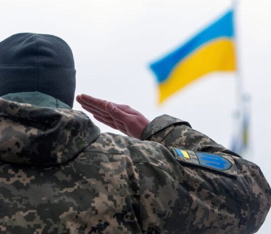 Военное положение и мобилизацию в Украине снова продлят: новые сроки