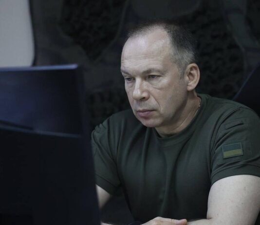 Конфликт с Федоровым, эволюция войны и новые тактики: главное из интервью Сырского