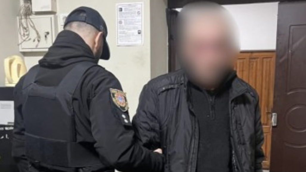 Несколько ударов ножом: 60-летний иностранец подозревается в нападении на одессита