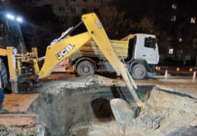 Под Одессой раскапывают водопровод на глубине 7 метров: почему ремонт затягивается