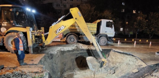 Под Одессой раскапывают водопровод на глубине 7 метров: почему ремонт затягивается