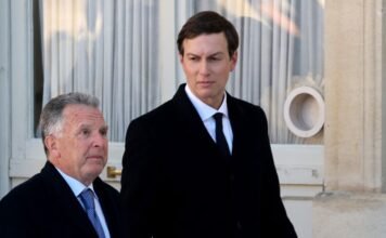 США «деликатно» говорят о Донбассе, а удары по НПЗ просят прекратить, — источник