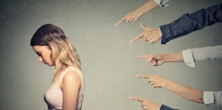 Булинг и домашнее насилие: в Одессе обсудили, как защитить детей
