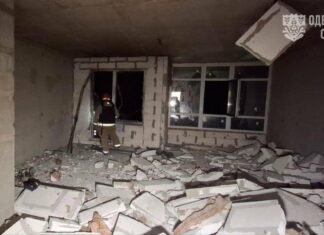 Россияне атаковали две многоэтажки в Одессе: повреждены квартиры на 17-м и 15-м этаже