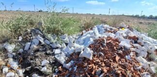 Земля под завалами мусора: в Одесской области обнаружили две несанкционированные свалки