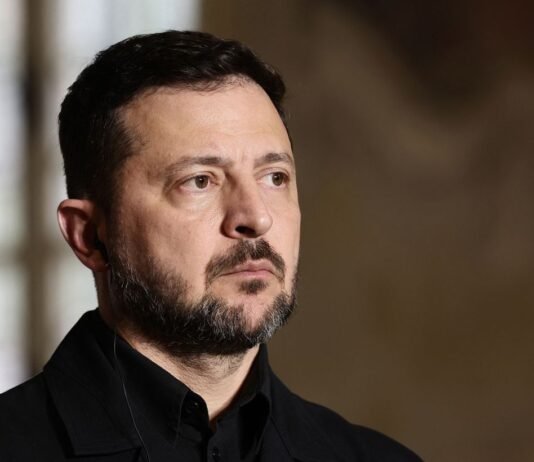 Украина может прекратить удары по российским НПЗ: Зеленский назвал главное условие